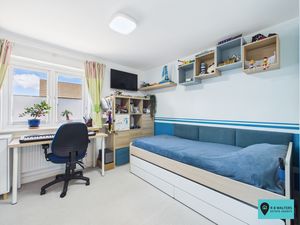 Bedroom- click for photo gallery